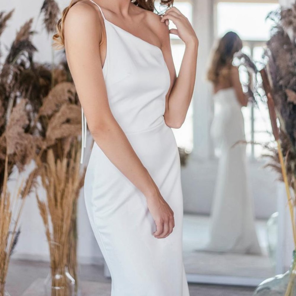 Katarzyna Januszewska White gown / Wedding dress